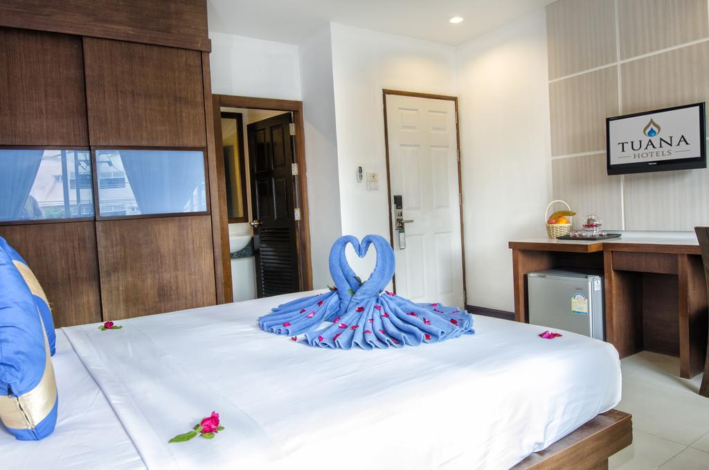 Blue Sky Patong Exterior foto